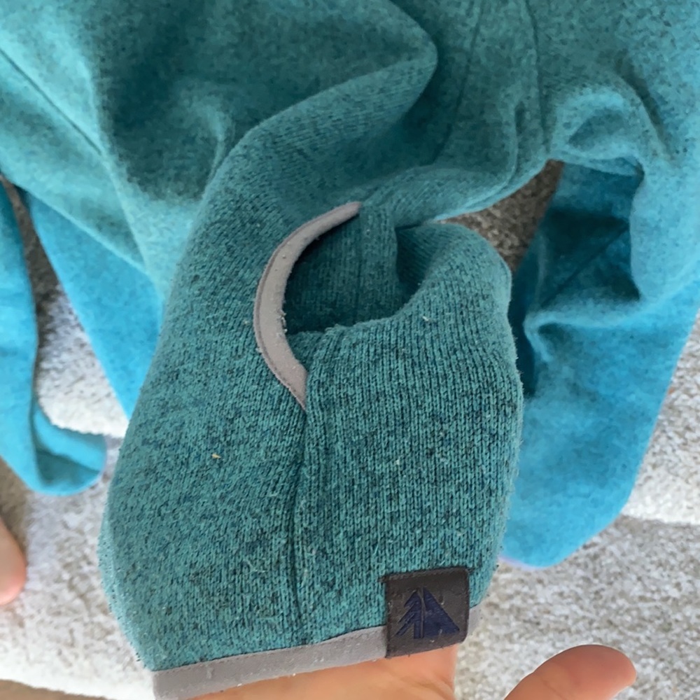 L.L.Bean pullover - Picture 4 of 4